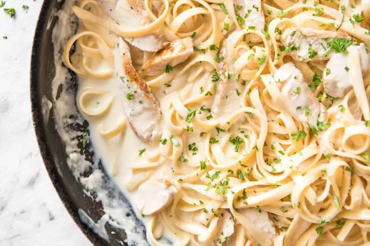 Tagliatelle Alfredo